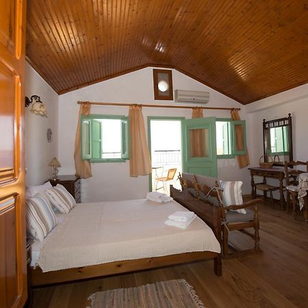 Kyklameno Studio No 3 Symi Exteriér fotografie